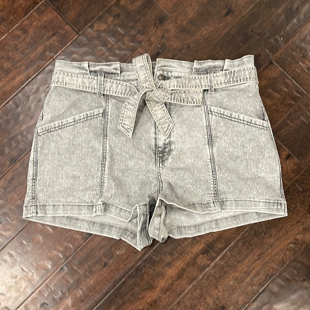 Universal Thread paper bag shorts. Worn once
